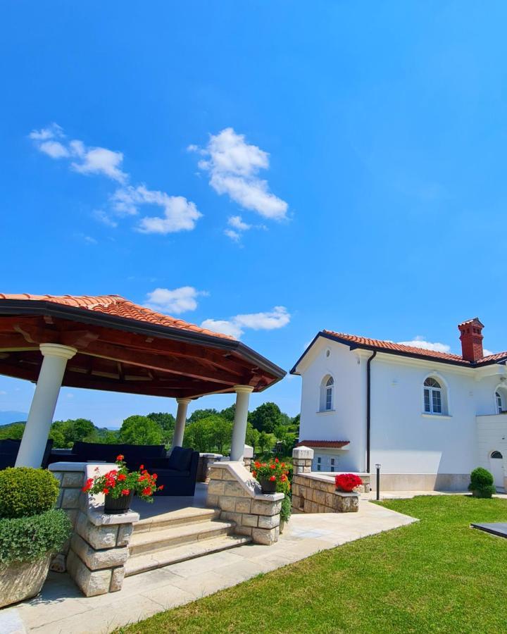 Holiday Apartment Villa Bianca Пазин Екстериор снимка