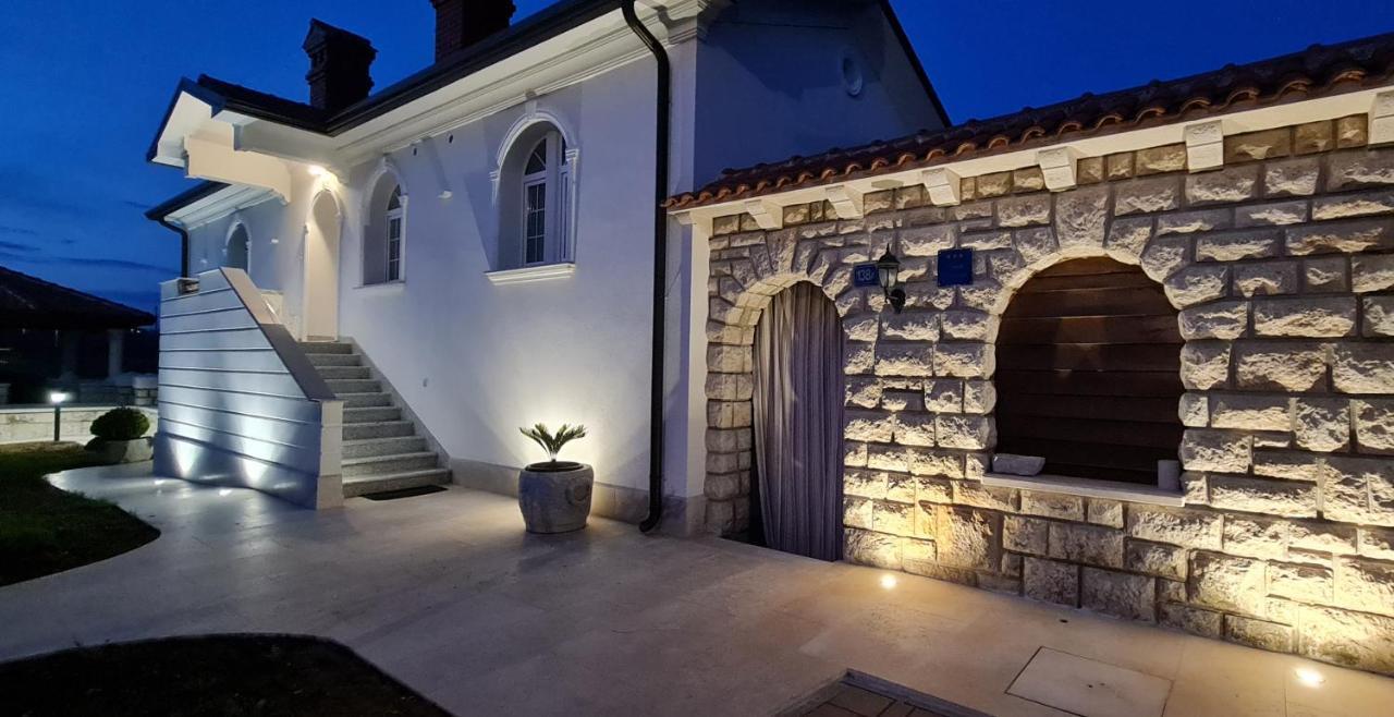 Holiday Apartment Villa Bianca Пазин Екстериор снимка